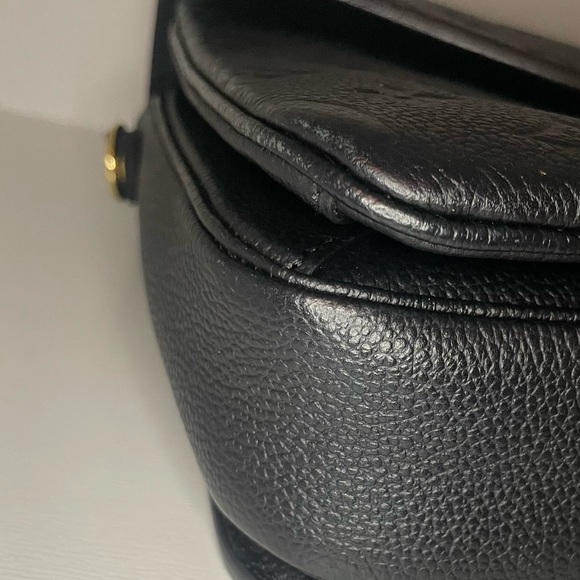 💜💜Louis Vuitton Pochette Métis in Empreinte Leather - Picture 11 of 17